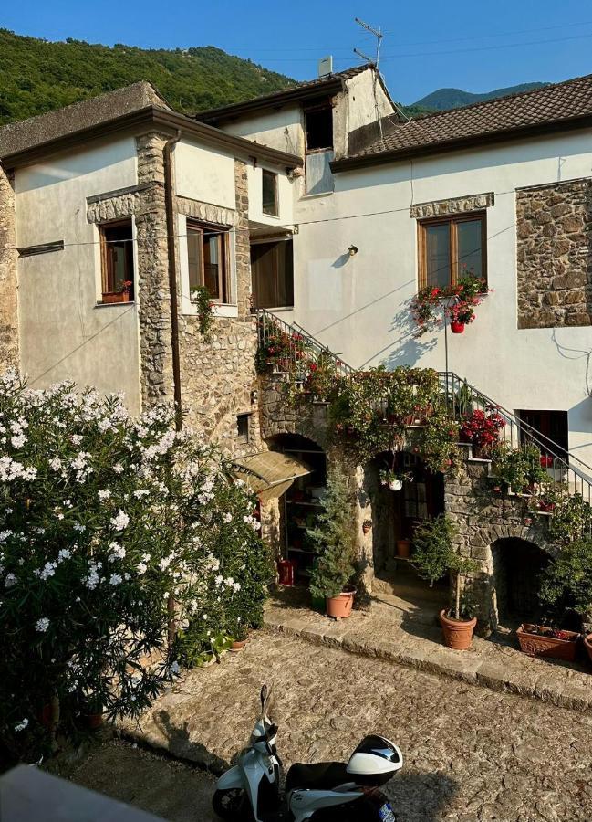 Lux Domus Apartamento Montoro Inferiore Exterior foto